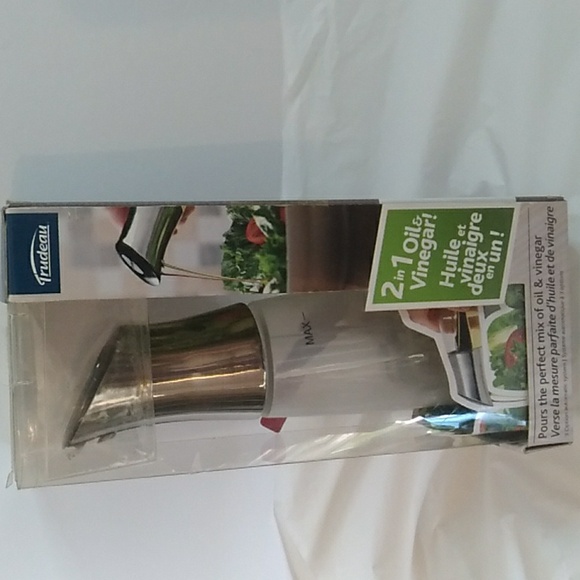 Trudeau 2 in 1 Oil & Vinegar - Picture 1 of 3